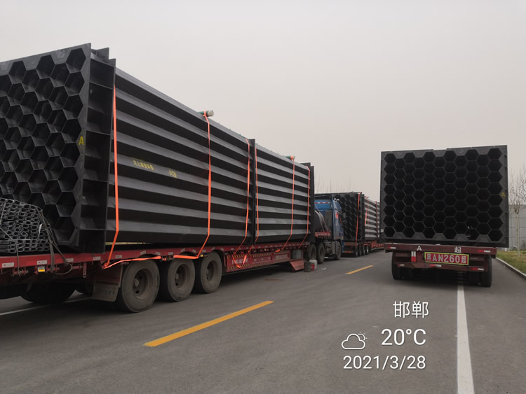 濕式電除塵器項(xiàng)目開(kāi)始發(fā)貨